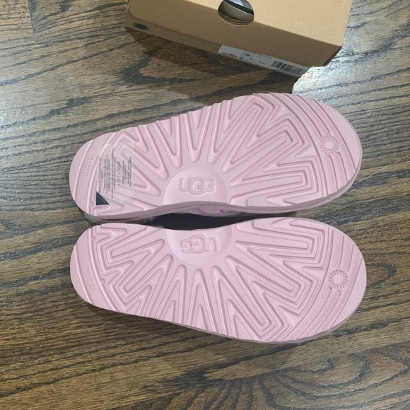 New Ugg Keegan Slide Slipper Planetary Pink Kids US Size 4 - Picture 6 of 10